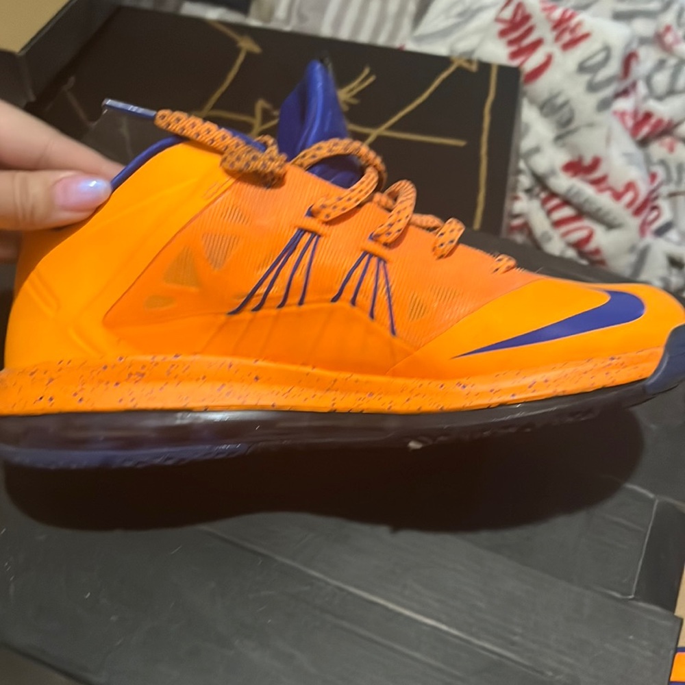 Lebron X orange men 9 worn a couple times hood condition with box